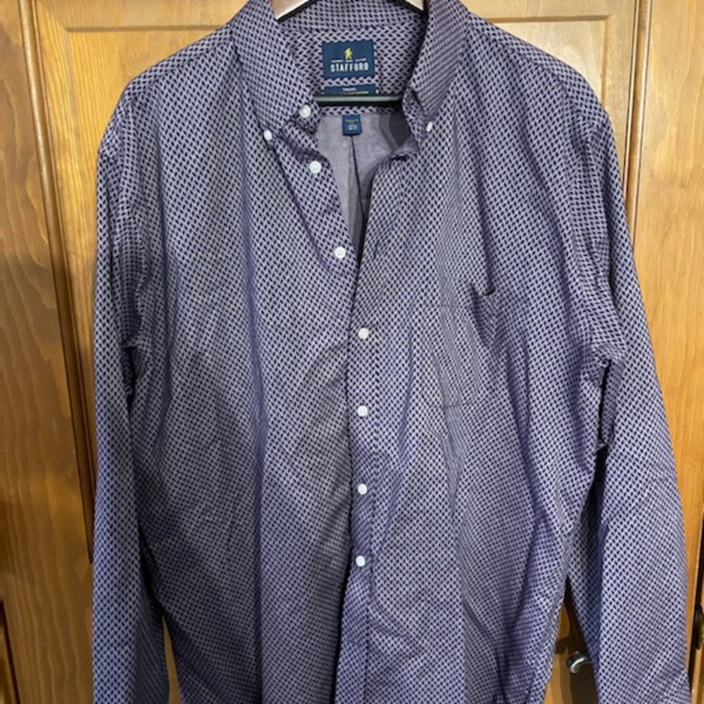 Button down - Picture 1 of 2